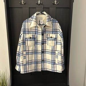 Small Gap blue and white shacket